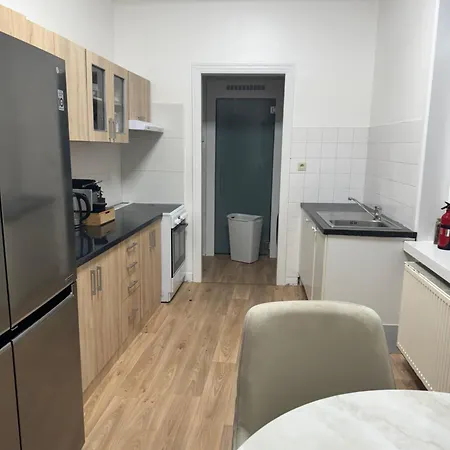 2 Luxueuse A Jette Брюссель