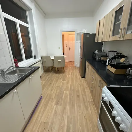 2 Luxueuse A Jette Брюссель