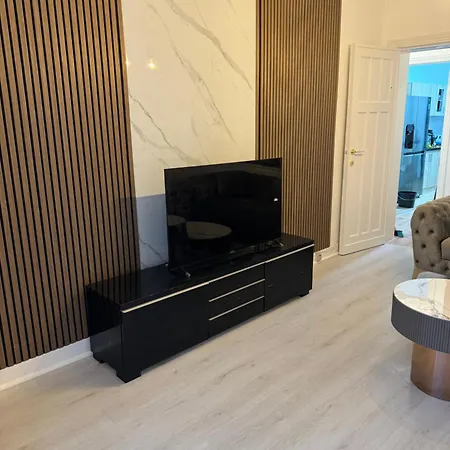 2 Luxueuse A Jette Apartment Brussels